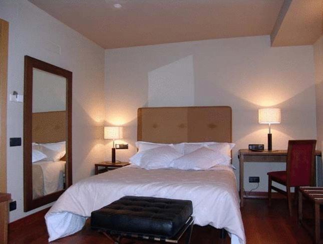 Hotel Restaurante Revestido Escalona  Ngoại thất bức ảnh